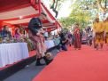 Tendang Bola Takraw, Wali Kota Makassar Buka Festival Bulan Budaya di Museum Kota