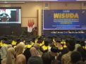 Hadiri Wisuda UT Majene, Salim Mengga Berpesan Terus Belajar dan Jadi Pemberi Solusi di Tengah Masyarakat