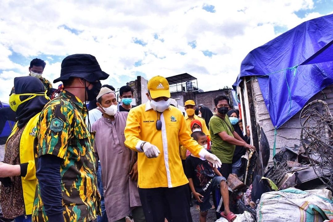 Golkar Sulsel Salurkan Bantuan kepada Korban Kebakaran di Makassar
