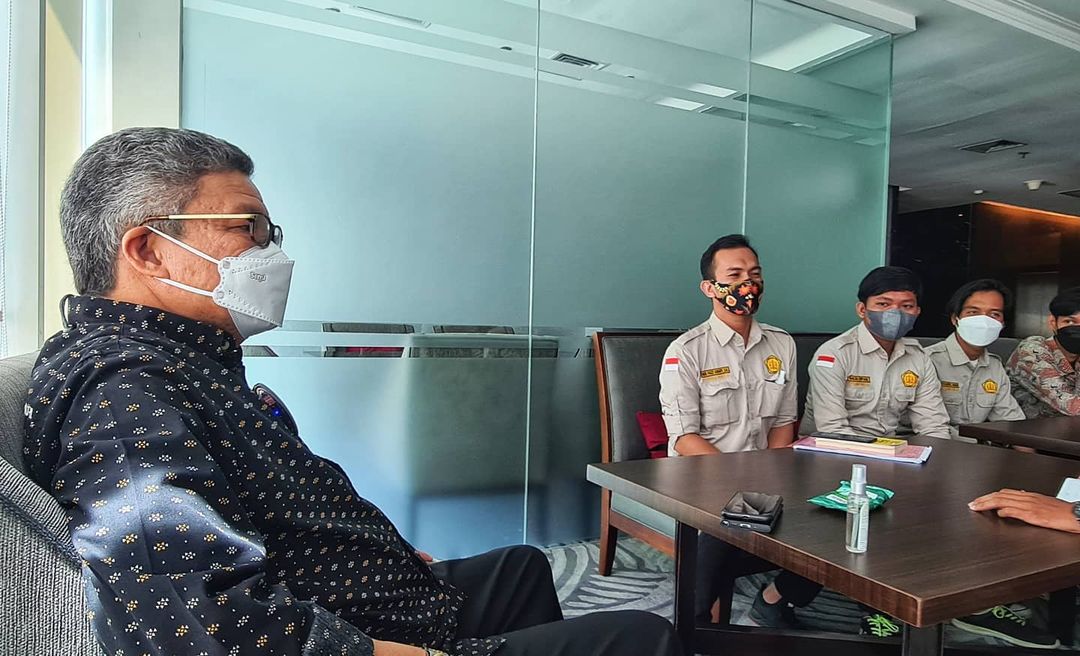 Taufan Pawe Beri Wejangan Persatuan Mahasiswa Hukum Indonesia