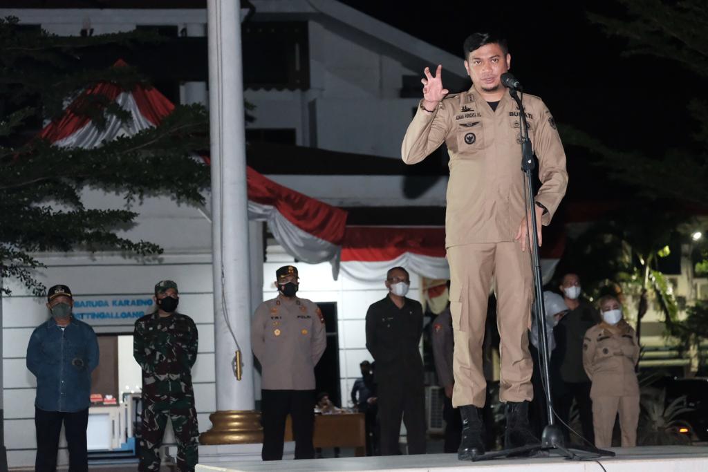 Pimpin Apel Siaga Perpanjangan PPKM Level III, Bupati Gowa Minta Personil Jaga Semangat