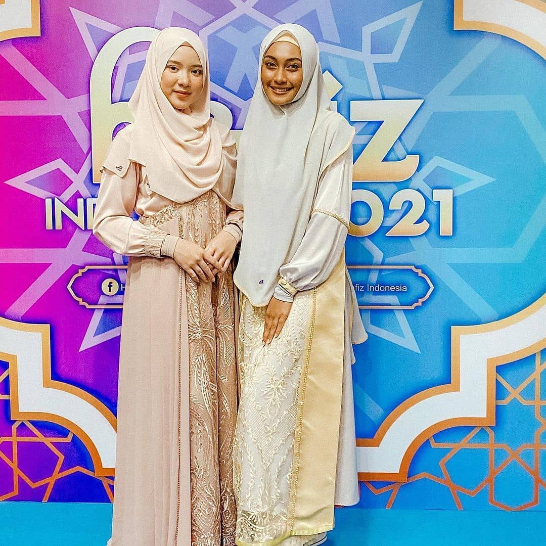 Tiara dan Novia Idol Tampak Adem Pakai Jilbab dan Ngaji Bareng