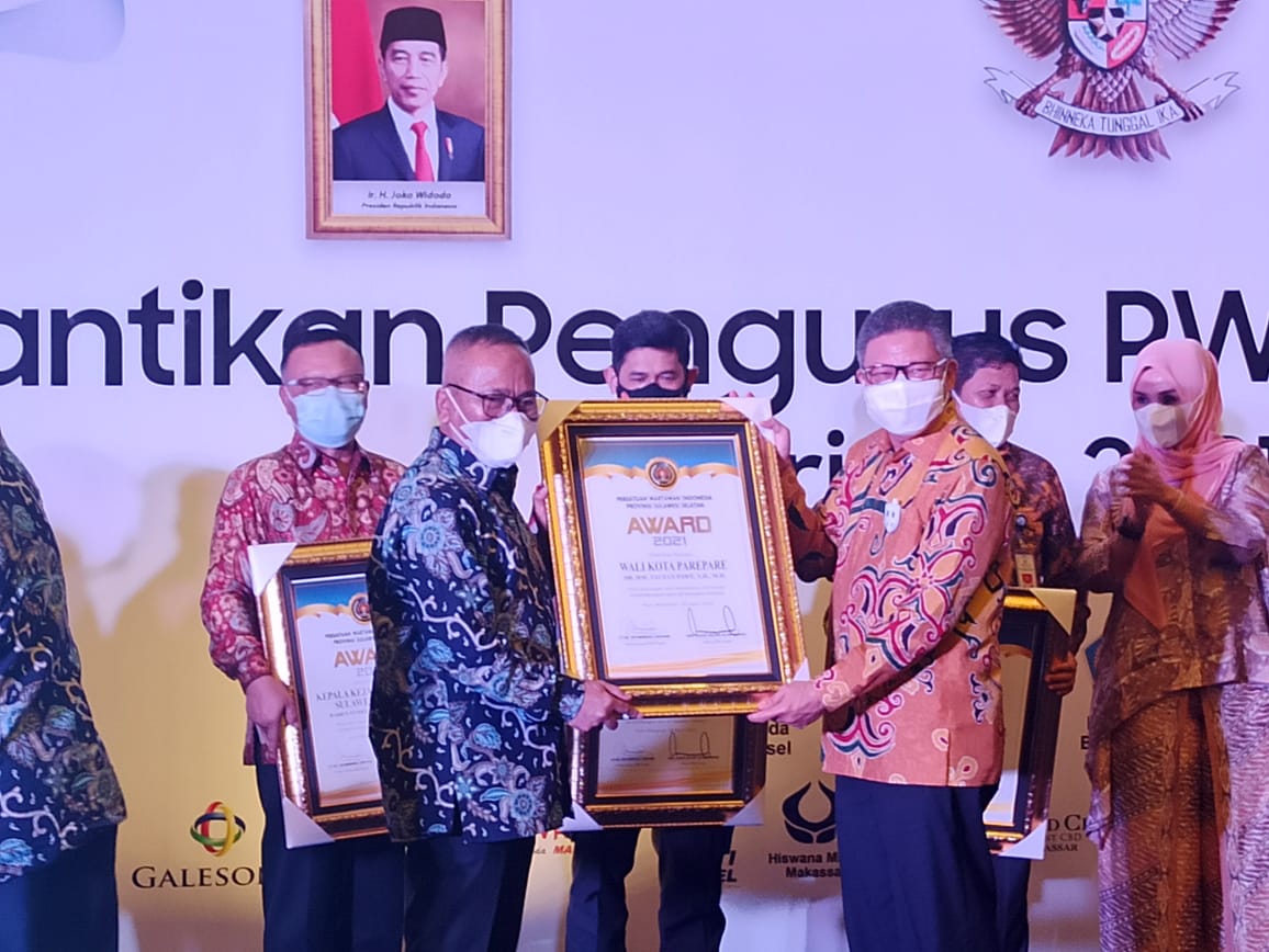 Wali Kota Parepare Dianugerahi PWI Award, Atas Kepedulian Terhadap Pers