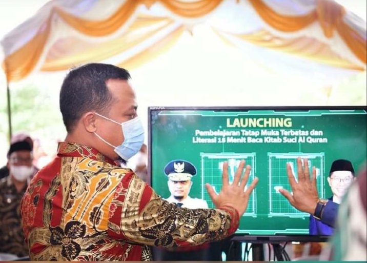 Plt Gubernur me-Launching Pembelajaran Tatap Muka Terbatas di Makassar