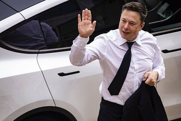 Jadi Orang Terkaya di Dunia, Elon Musk Harus Bayar Pajak Sebesar Rp158 Triliun
