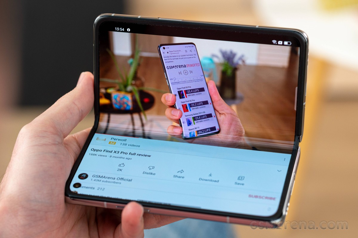 Baru Dirilis, Ponsel Oppo Lipat Langsung Ludes Dalam Hitungan Detik