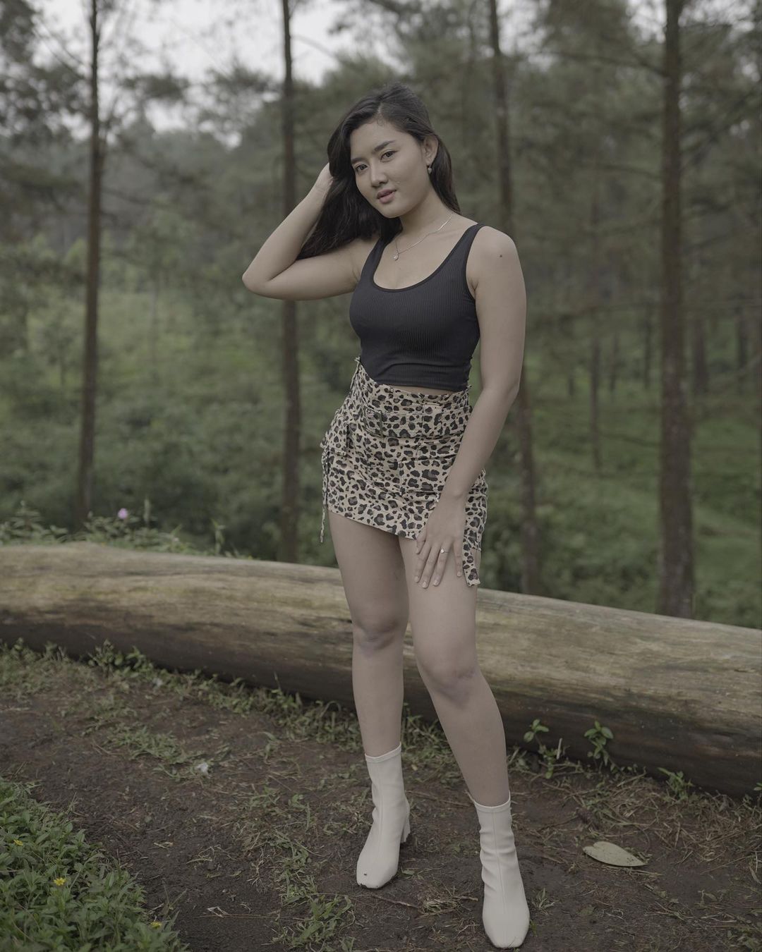 Potret Cantik Novi Sasmita, Pedangdut yang Sarjana Hukum