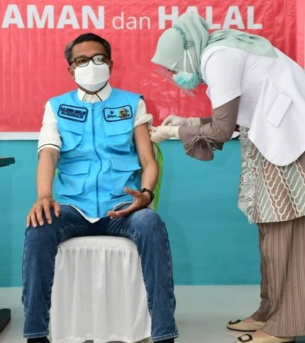 Gubernur Nurdin Abdullah Akhirnya Bersyarat untuk Ikut Vaksinasi Covid-19