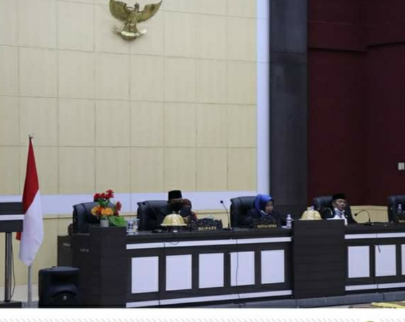 DPRD Pasangkayu Paripurnakan Kemenangan Yaumil-Herny, Langsung Diusulkan ke Mendagri untuk Proses Pelantikan
