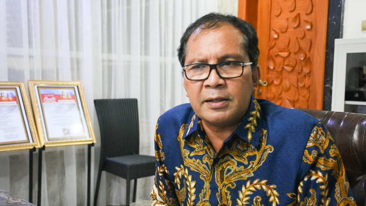 Makassar Masuk Zona Merah, Danny: Salat di Rumah Saja