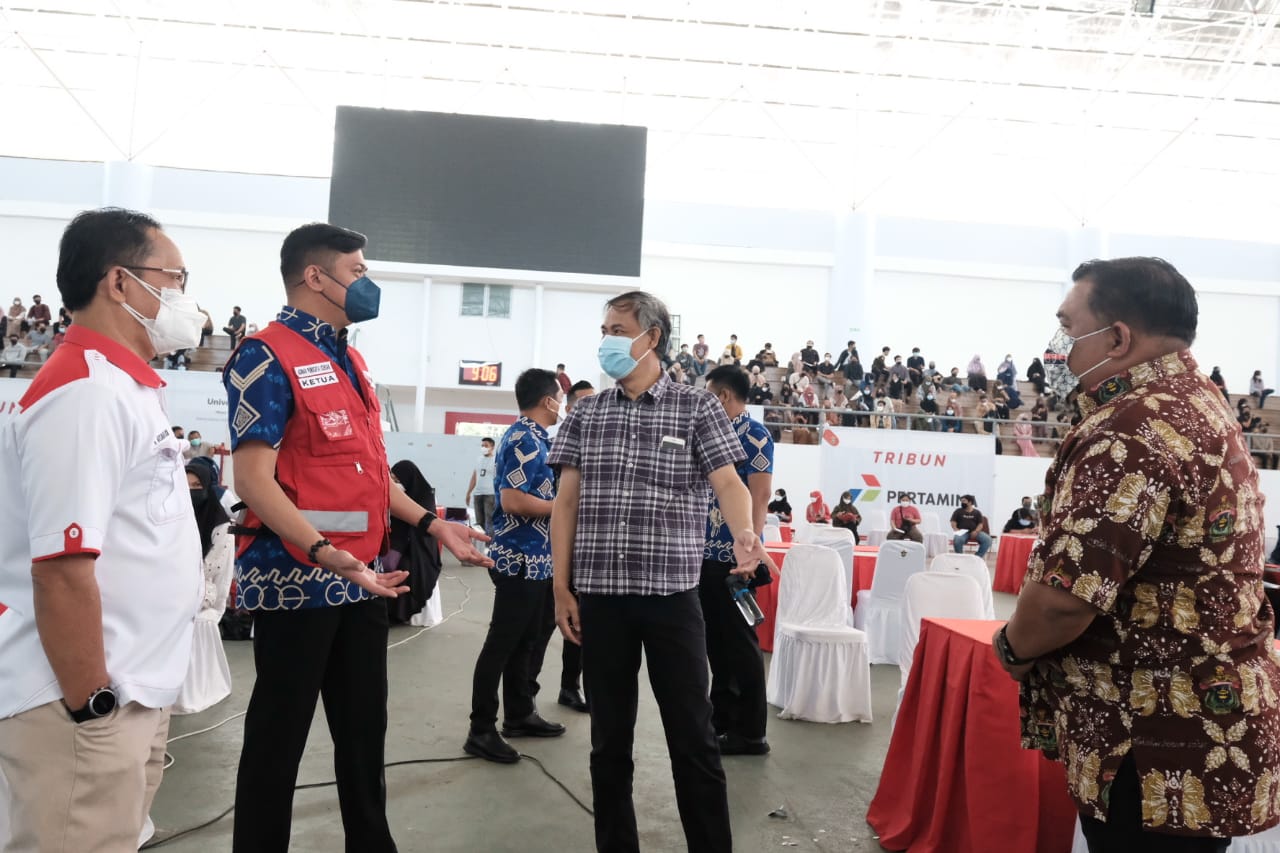 Adnan Apresiasi Langkah Unhas Lakukan Vaksinasi Covid-19 untuk Mahasiswa dan Alumni