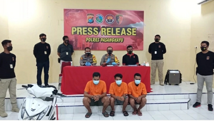 Polres Pasangkayu Tangkap Pelaku Penodongan yang Meresahkan di Jalur Trans Sulbar-Sulteng