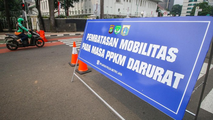 Jika PPKM Terus Berlanjut, Pengamat Ekonomi: Omzet Anjlok dan Pengangguran Bertambah