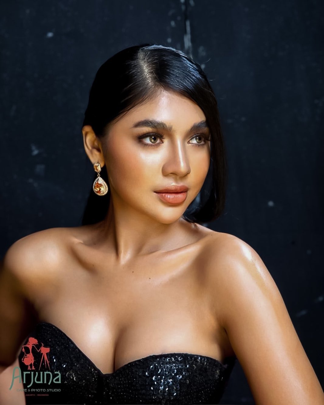 Pramugari Cantik Ini Punya Kepedulian Tinggi, Dianggap Layak jadi Puteri Indonesia