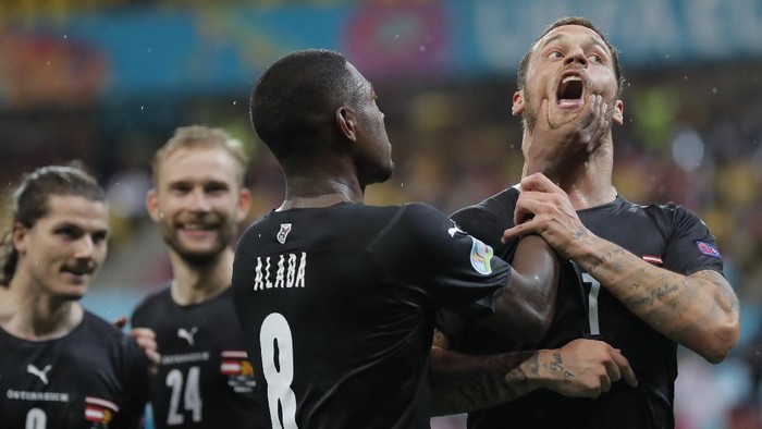 Pemain Austria Selebrasi Gol Sambil Mengucapkan Kata-kata Rasis, Kapten Tim Langsung Bungkam Mulutnya