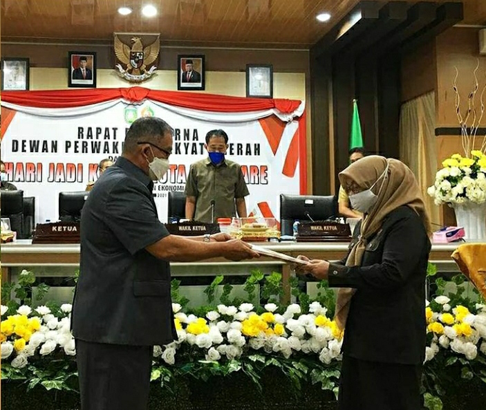 Pemkot Serahkan Ranperda tentang Pendidikan ke DPRD Parepare