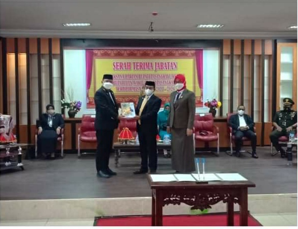 Serah Terima Jabatan Plh Bupati ke Bupati/Wabup Pasangkayu, Agus Ambo Djiwa Turut Hadir
