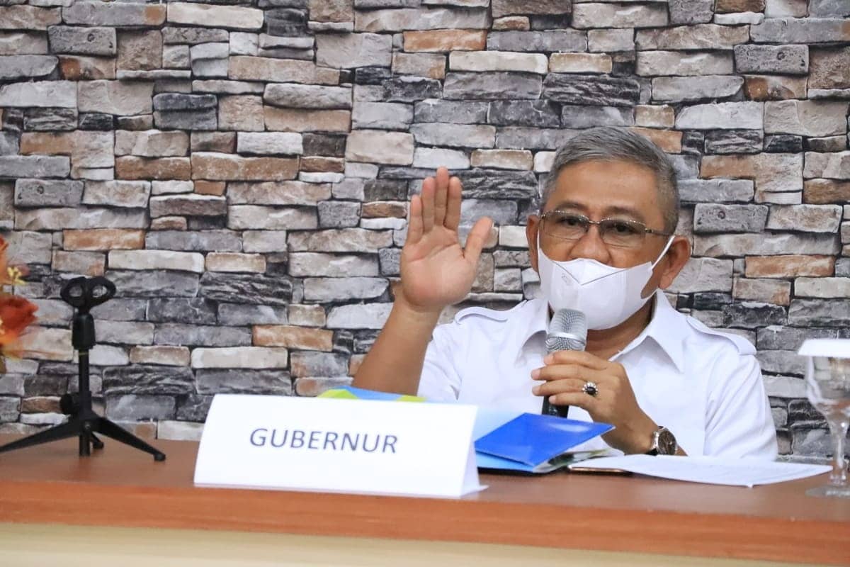 Gubernur Pimpin Rapat Evaluasi Tim Penetapan Harga TBS Kelapa Sawit di Sulbar