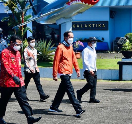 Andi Sudirman Dampingi Jokowi ke Toraja Resmikan Proyek Infrastruktur dan Tinjau Vaksinasi Massal