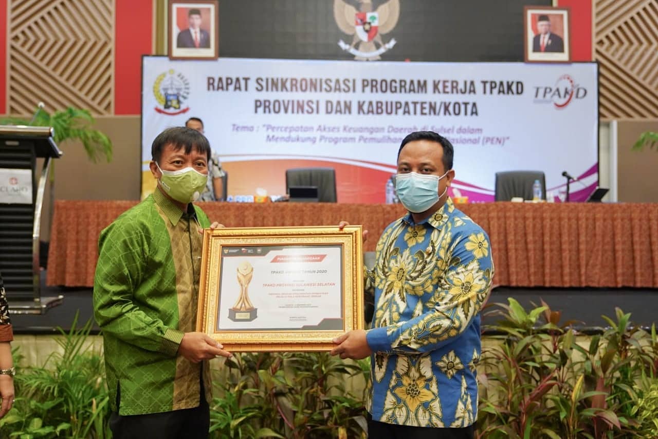 Pemprov Sulsel Terima TPKAD Award 2020, Andi Sudirman: Penghargaan Ini Untuk Nurdin Abdullah