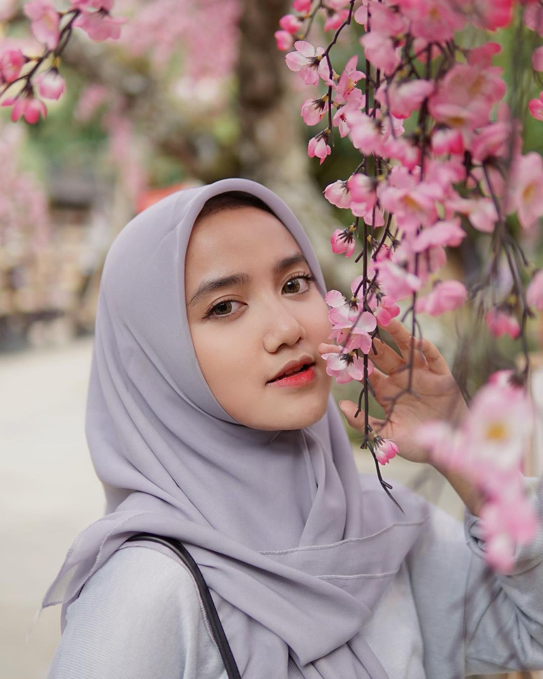 Putri Cantik Ustad Yusuf Mansur Berharap Bisa Berjodoh dengan Pangeran Brunei