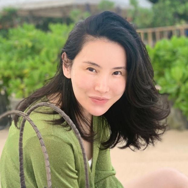 Masuk Islam, Fitria Yusuf akan Bangun 1.000 Masjid di Indonesia