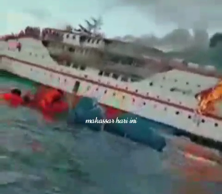Kapal Penumpang Rute Ternate Tujuan Sanana Terbakar di Tengah Laut
