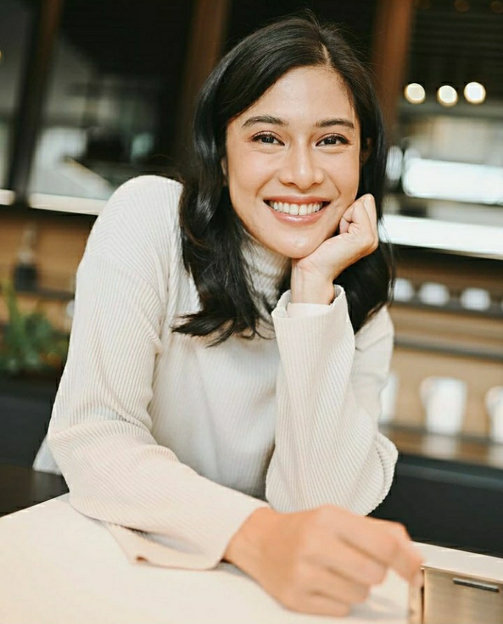 Toleransi Agama dalam Keluarga, Dian Sastro Pilih Islam, Ayah Buddha dan Ibu Katolik