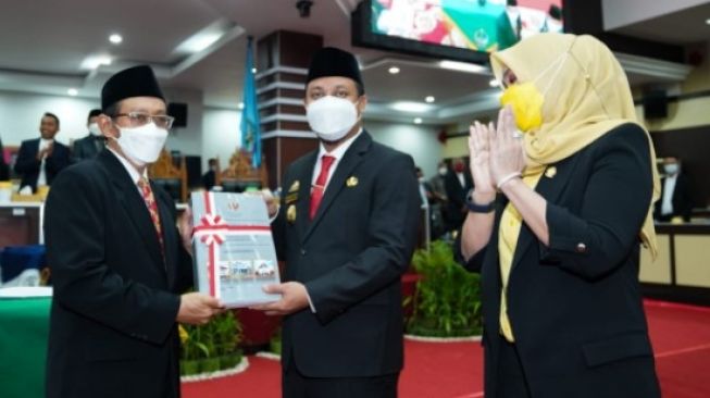 Bantuan Keuangan Daerah Rp303 Miliar Tanpa Persetujuan DPRD Akibatkan Pemprov Sulsel dapat WDP dari BPK