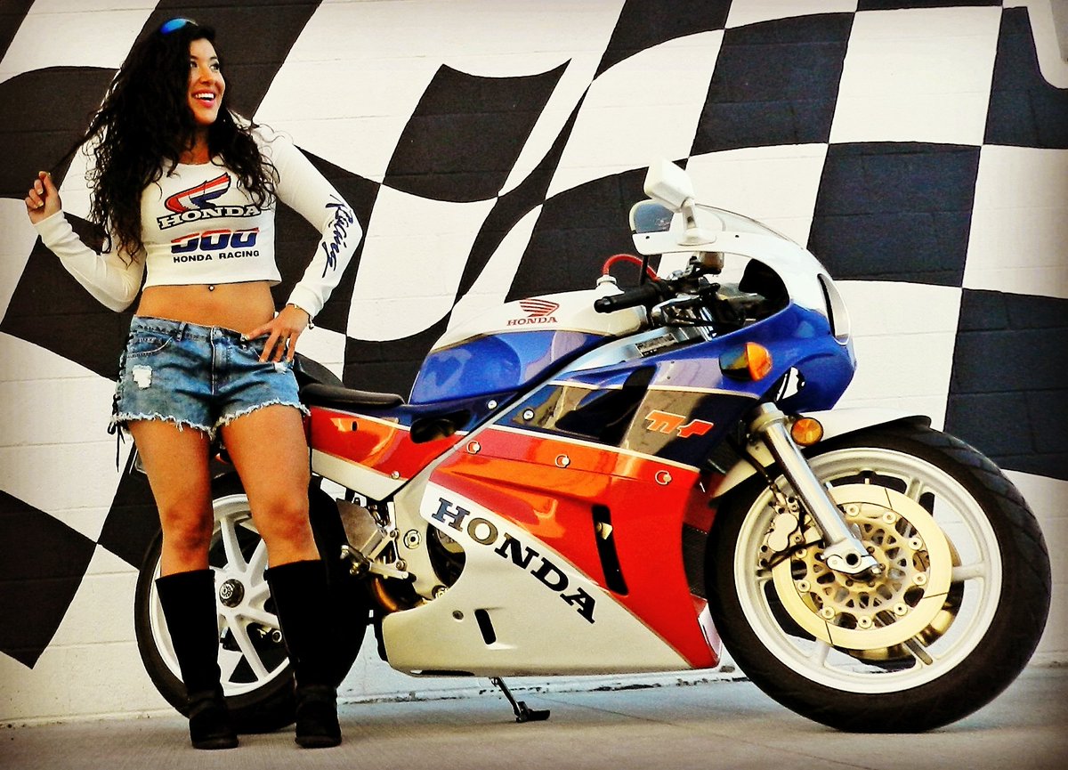 Patricia Fernandez, Pebalap Motor Wanita Tercepat di Jalan Raya