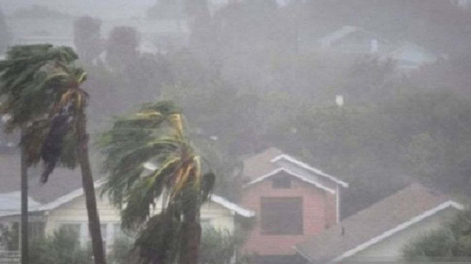 BMKG Perkirakan Cuaca Ekstrem di Indonesia Terjadi Hingga Awal Tahun 2022