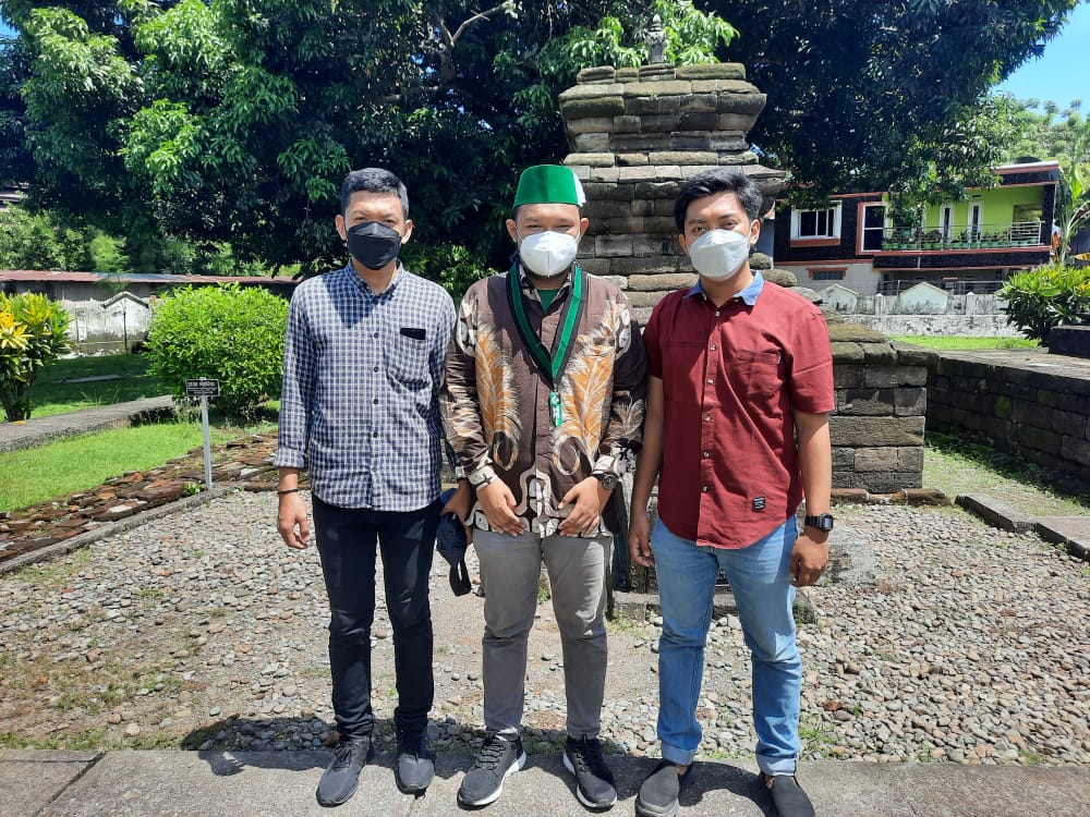 Pengurus HMI Cabang Makassar Ziarah ke Makam Raja Tallo