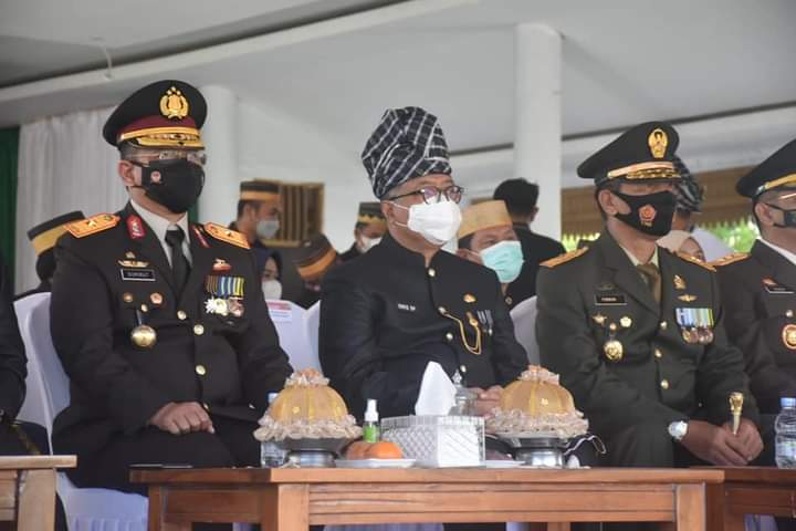 Gubernur dan Forkopimda Sulbar Gelar Upacara Peringatan Hari Pahlawan di Majene