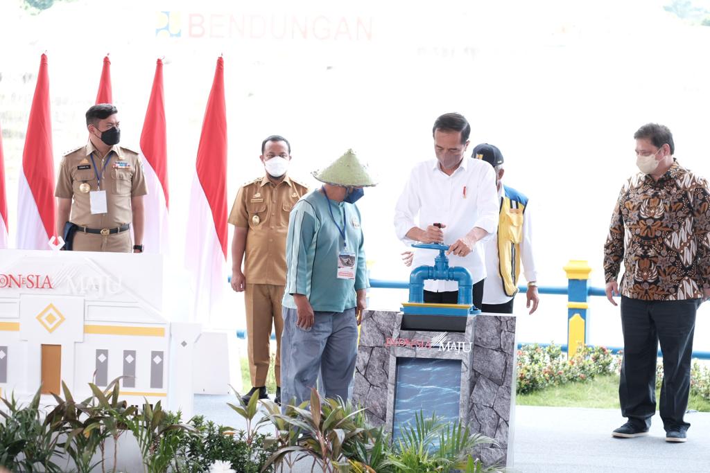 Presiden Jokowi Resmikan Bendungan Karalloe, Mampu Aliri 7 Ribu Lahan Persawahan