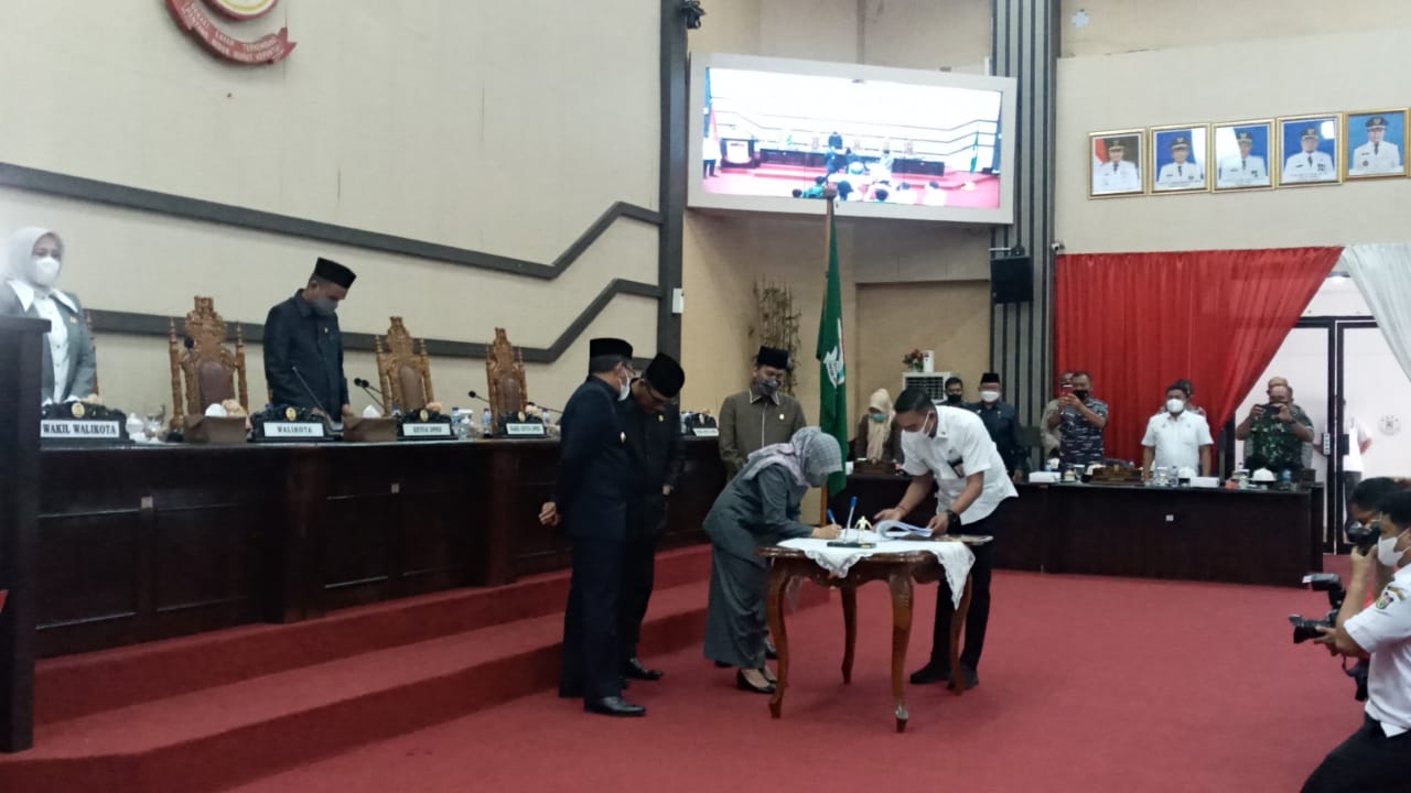 DPRD dan Pemkot Makassar Sahkan APBD 2022 Rp4,9 Triliun