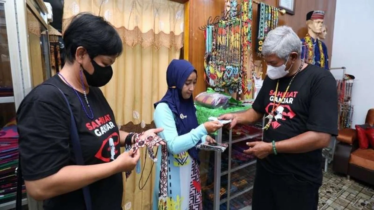 Sahabat Ganjar Roadshow di Kaltim: Sasar Pelajar, Guru, Masyarakat Dayak Hingga UMKM