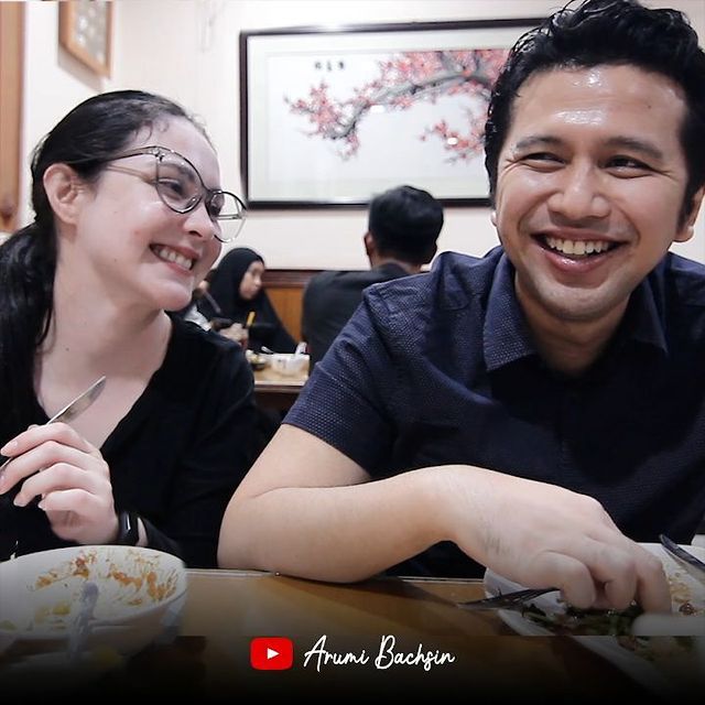 Ketika Suasana Malam Makassar Membuat Emil Dardak-Arumi Bachsin Terkenang Masa Lalu yang Indah