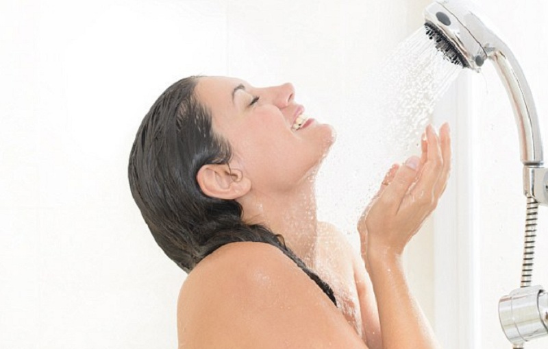 Fokus Bersihkan 3 Bagian Tubuh Ini Saat Mandi, Agar Terbebas dari Bakter Jahat
