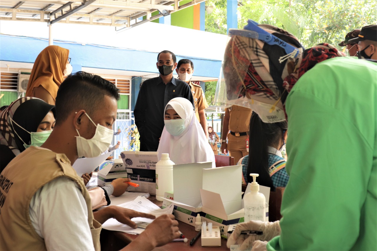 Ketua DPRD dan Ketua Komisi D Pantau Simulasi PTM