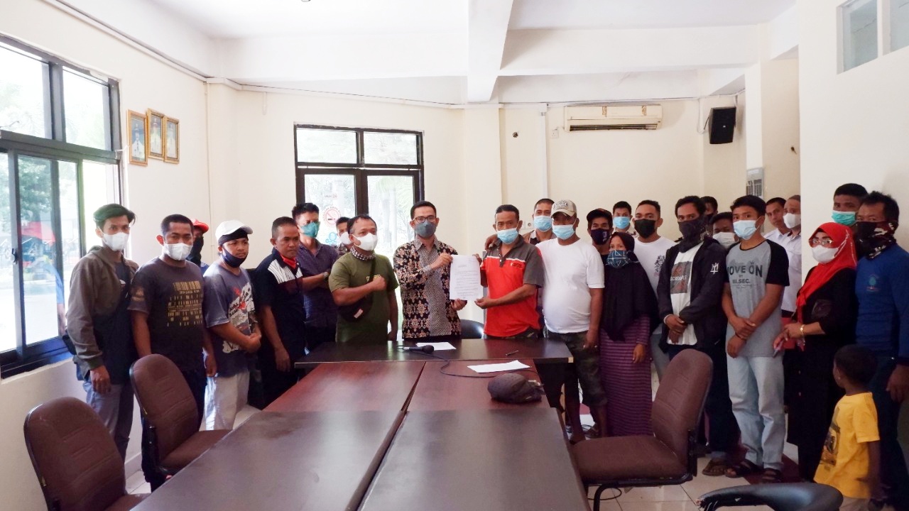 Diberhentikan, Petugas Kebersihan Tamalanrea Mengadu ke DPRD Makassar 