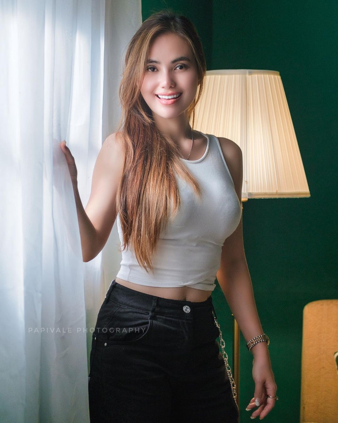 Ini Lina Kartika, Juragan Bakmi yang Cantik dan Punya Banyak Fans