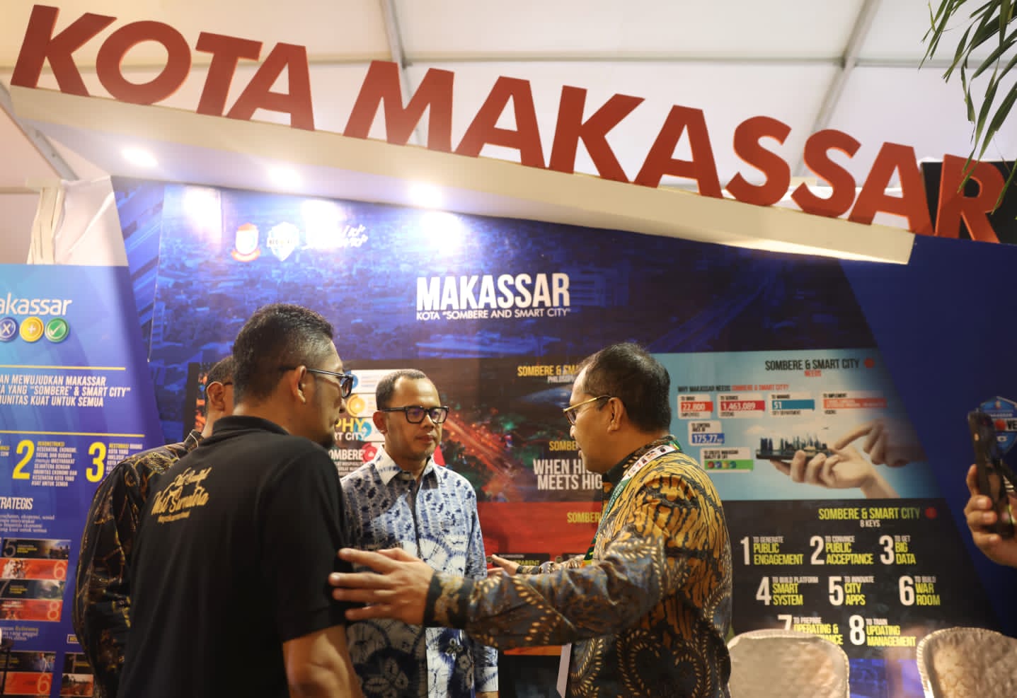 Perpaduan Phinisi dan Rumah Gadang, Sejumlah Wali Kota Apresiasi Karya Danny Pomanto