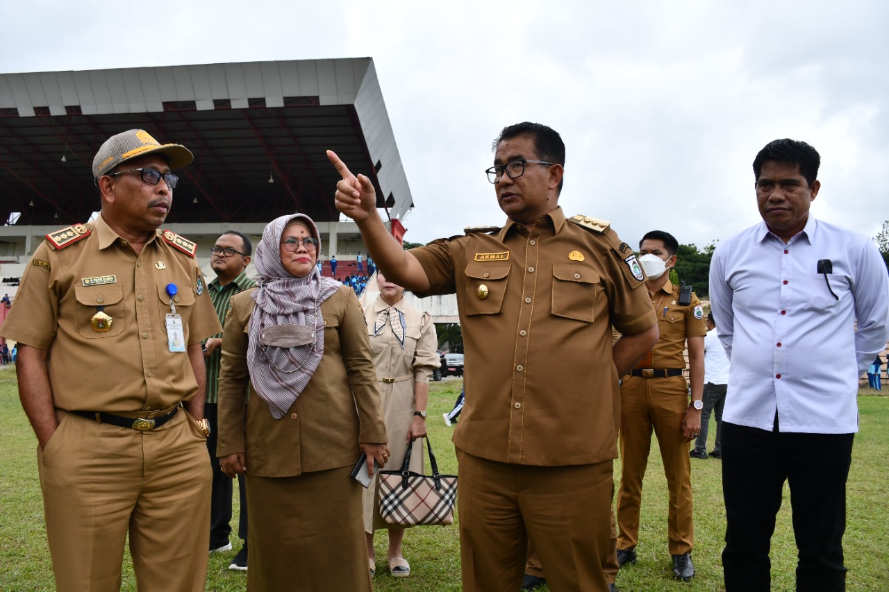 Agar Siap Digunakan saat Porprov, Pj Gubernur Janji Bantu Pemkab Mamuju Benahi Stadion Manakarra