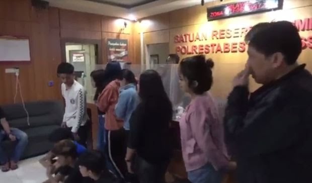 Razia Prostitusi Online di Makassar, Polisi Amankan 5 Mucikari dan 5 Pekerja Seks di Bawah Umur 