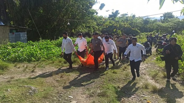 Warga Digegerkan Penemuan Mayat di Depan Kantor Gubernur Sulbar 
