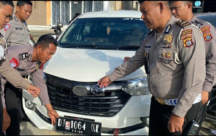 Sempat Kabur Setelah Tabrak Anak SD Hingga Tewas, Pengemudi Xenia di Kendari Serahkan Diri ke Polisi