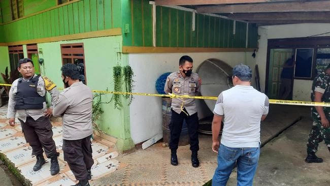 Suami di Toraja Bunuh Istri Pakai Parang karena Tak Diberi Jatah Berhubungan Badan 