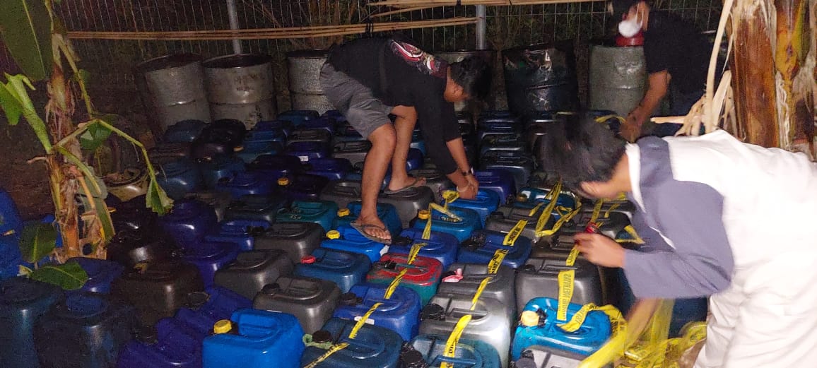 Komplotan Penimbun 6,2 ton BBM Solar subsidi Diamankan Krimsus Polda Sulbar