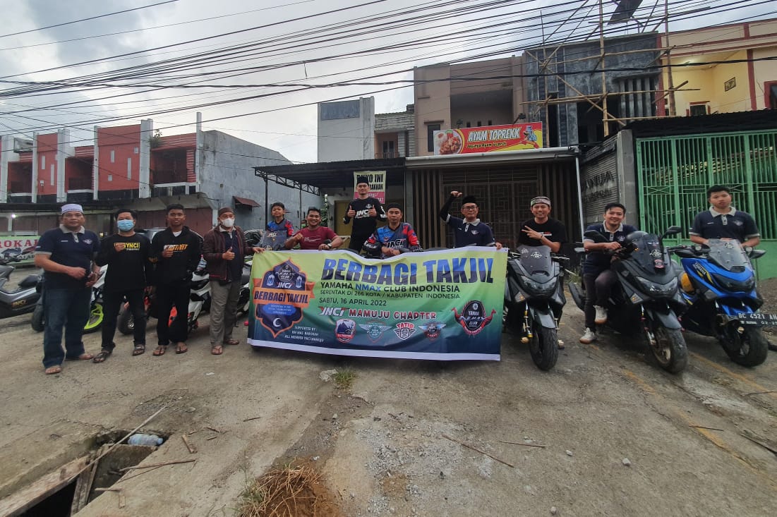 Komunitas Bikers YNCI Mamuju Berbagi Takjil Serentak Bersama 266 Kabupaten/Kota