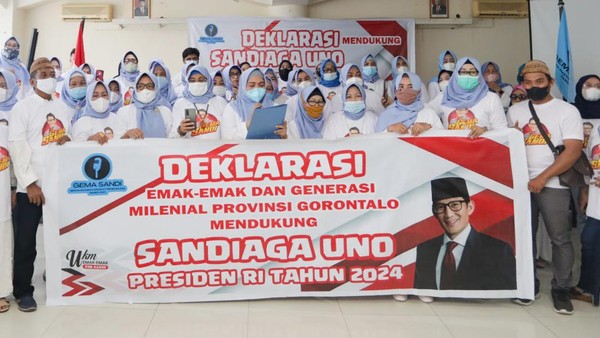 Ratusan Emak-emak di Gorontalo Dukung Sandiaga Uno Maju Pilpres 2024